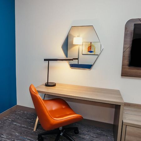 Holiday Inn Express - Des Moines - Ankeny By Ihg Exteriör bild